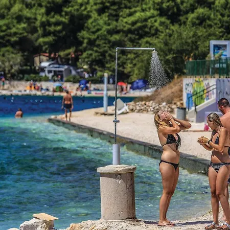 Awesome In Okrug Gornji